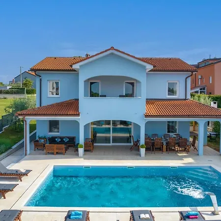 Willa Deep Blue Porec