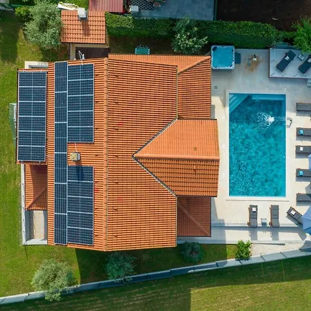 Deep Blue Porec * Musalez