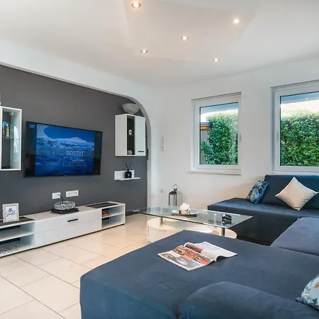 Deep Blue Porec Musalez