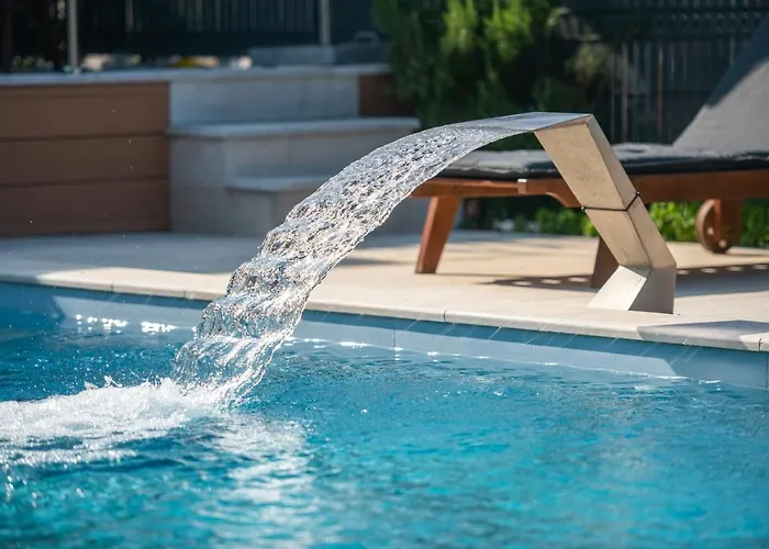 Deep Blue Porec Villa *