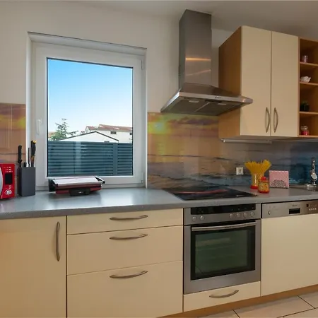 Deep Blue Porec Villa