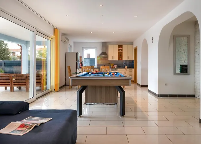 Deep Blue Porec * Musalez